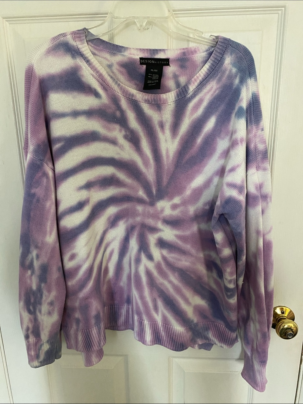 Design History Lavender and White Tie-Dye Sweater - XL